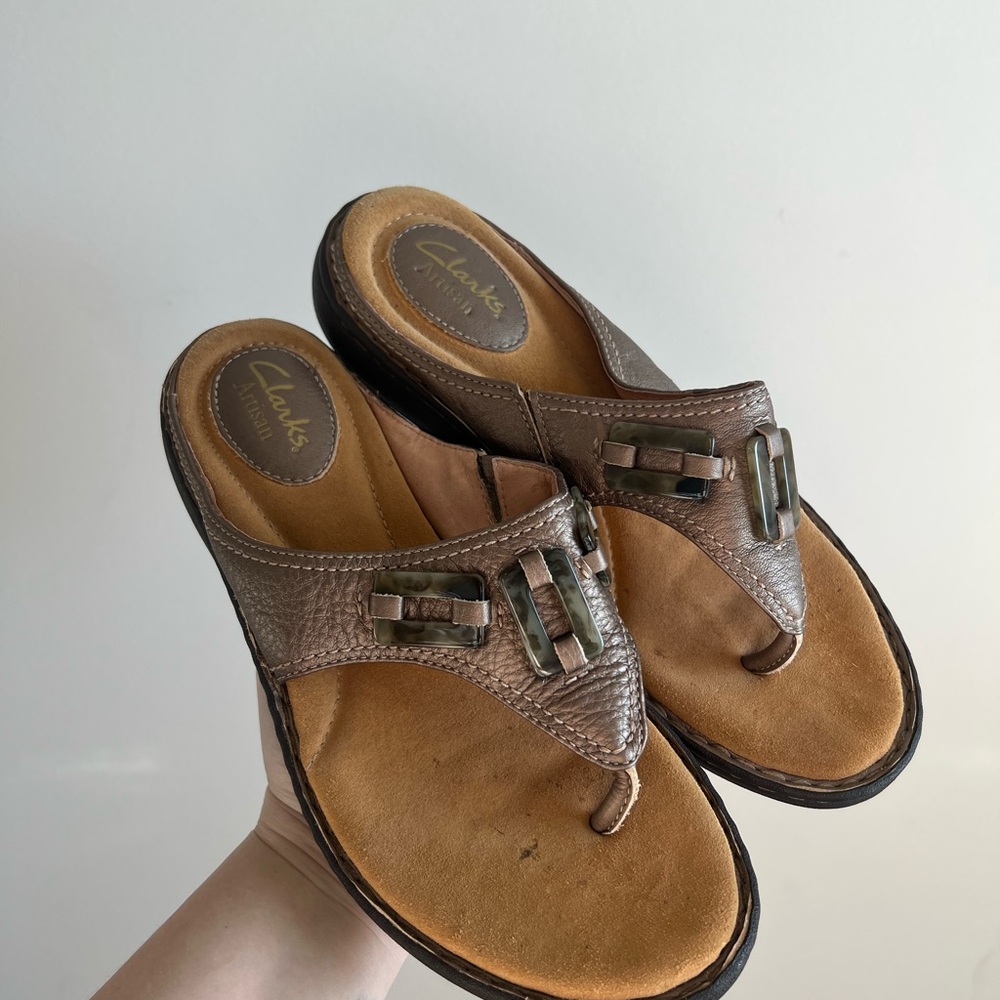 Clarks Artisan women's comfort thong sandals